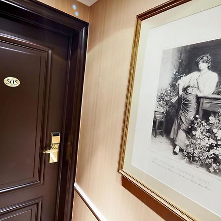 Golden Tulip Washington Opera Hotel Париж Стая снимка