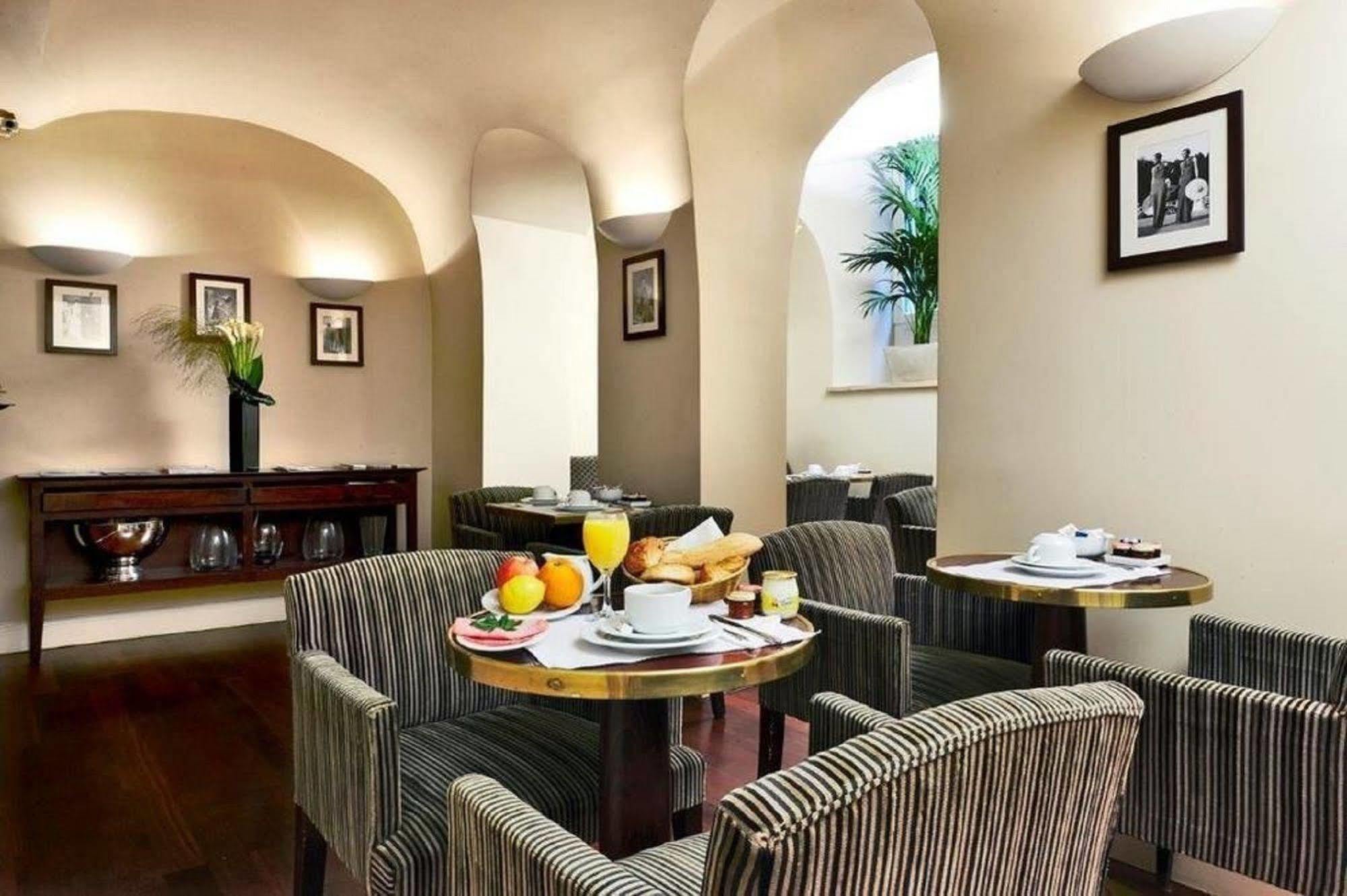 Golden Tulip Washington Opera Hotel Париж Екстериор снимка